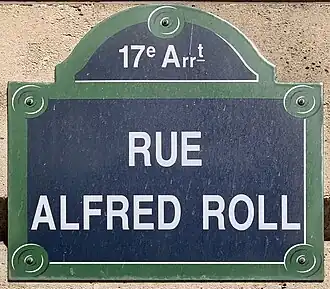 Voir la plaque.