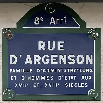 Voir la plaque.