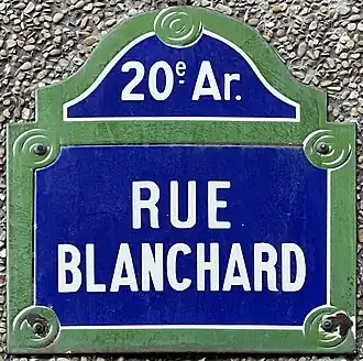 Voir la plaque.