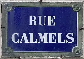 Voir la plaque.