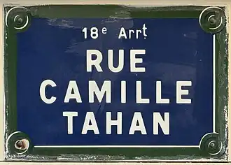 Voir la plaque.