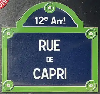Voir la plaque.