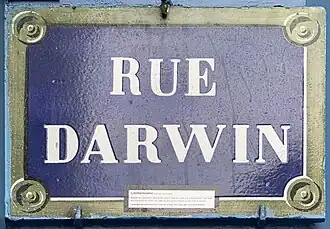 Voir la plaque.