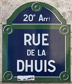 Voir la plaque.