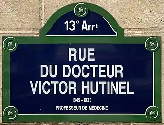 Voir la plaque.