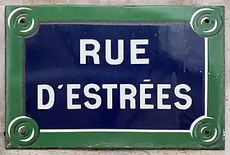 Voir la plaque.