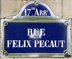 Voir la plaque.
