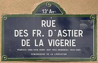 Voir la plaque.