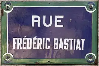 Voir la plaque.