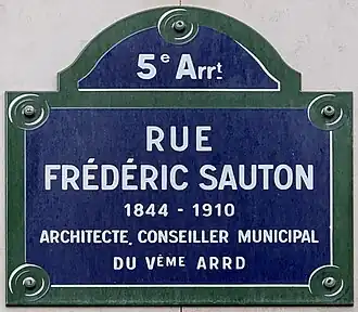 Voir la plaque.