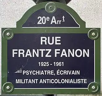 Voir la plaque.