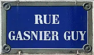 Voir la plaque.