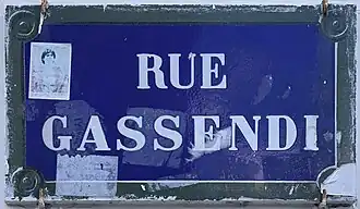Voir la plaque.
