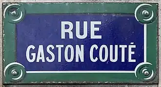 Voir la plaque.