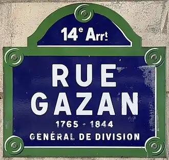 Voir la plaque.