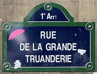 Voir la plaque.