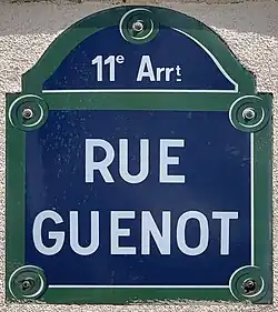Voir la plaque.
