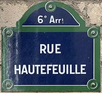 Voir la plaque.
