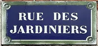 Voir la plaque.