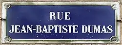 Voir la plaque.