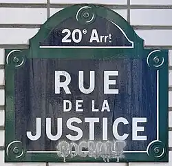 Voir la plaque.