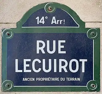 Voir la plaque.