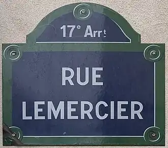 Voir la plaque.