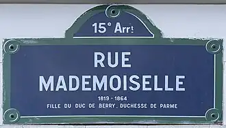 Voir la plaque.