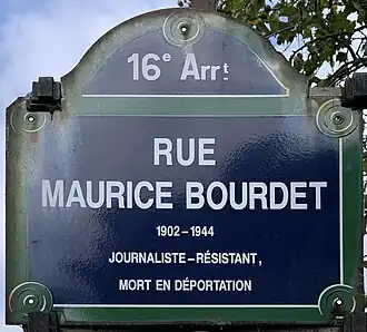 Voir la plaque.