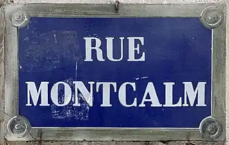 Voir la plaque.