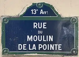 Voir la plaque.