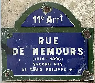 Voir la plaque.