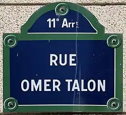 Voir la plaque.