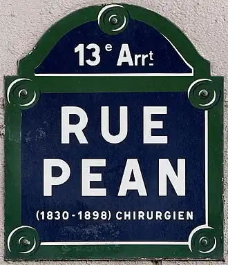 Voir la plaque.