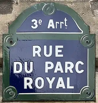 Voir la plaque.