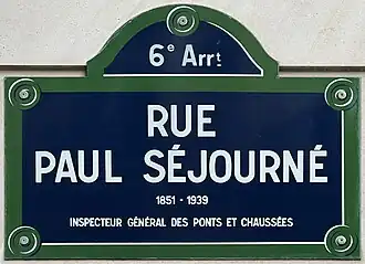 Voir la plaque.