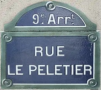 Voir la plaque.