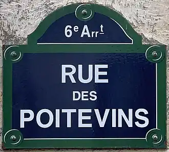 Voir la plaque.