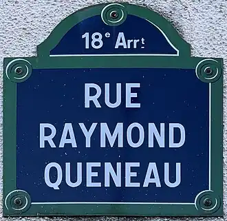 Voir la plaque.