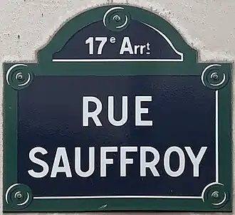 Voir la plaque.