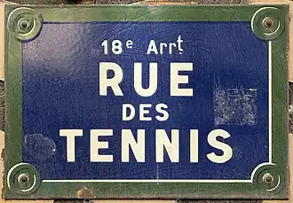Voir la plaque.