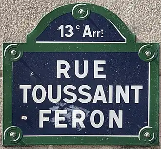 Voir la plaque.