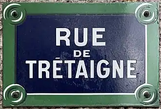 Voir la plaque.