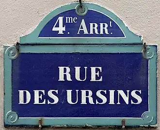 Voir la plaque.