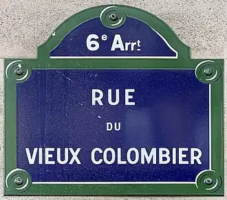 Voir la plaque.