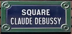 Voir la plaque.