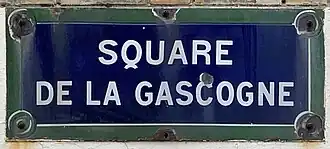 Voir la plaque.