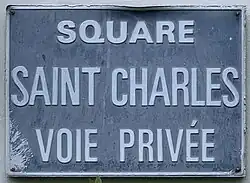 Voir la plaque.