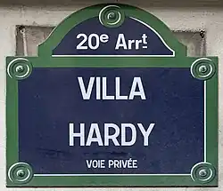 Voir la plaque.