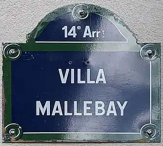 Voir la plaque.
